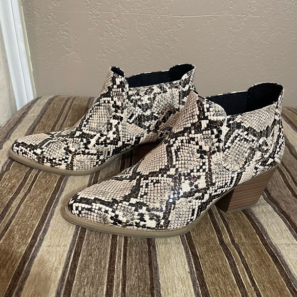 Ana Snake Print Booties - Picture 2 of 5